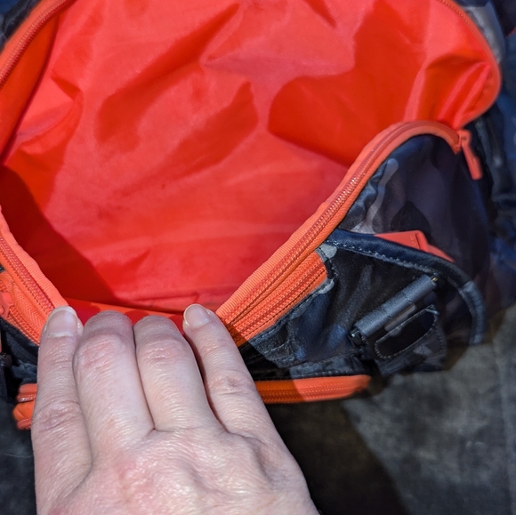 LUG - Propeller - Camo Navy w/watermelon / orangish accents - Picture 6 of 9